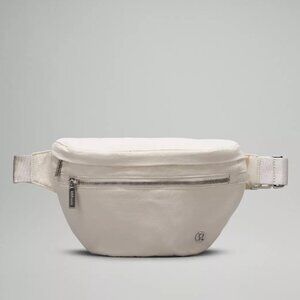 NWT Lululemon City Adventurer Belt Bag